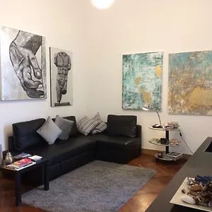  Appartamento Vesuvius - Elegante In Centro Italia