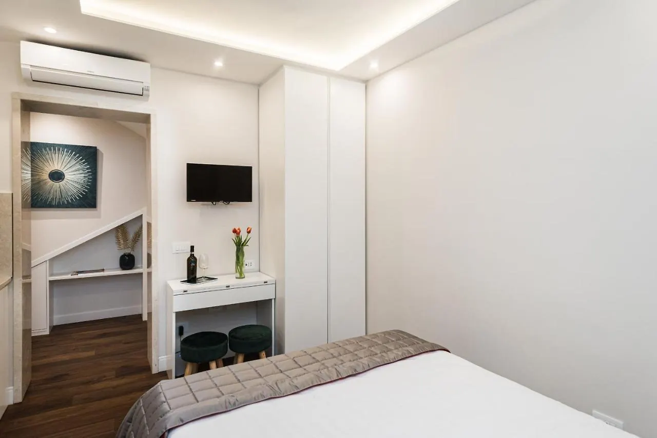 Frattina 35 Appartamento Roma
